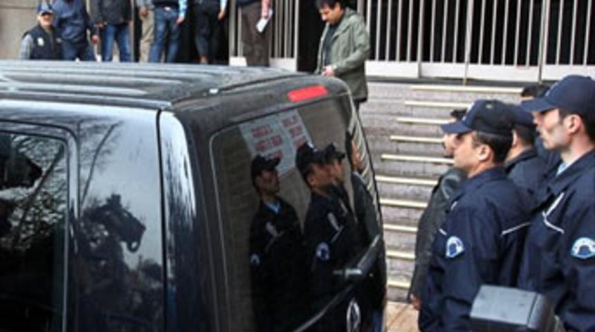 Ter&ouml;r artık 'işkenceci' polise emanet