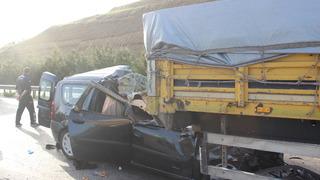 Manisa'da 3 kişinin öldüğü kazada yaralanan çocuk hastanede hayatını kaybetti