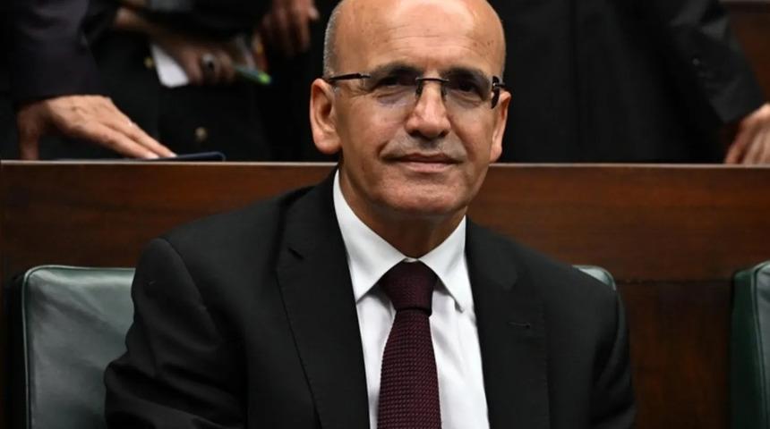  Bakan Şimşek'ten 'güçlü ekonomi programı' vurgusu! 'Uluslararası kuruluşların yatırım yaptığı ülkelerden olmayı sürdüreceğiz'