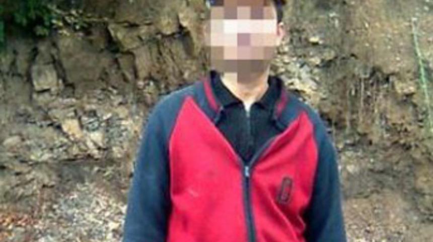 Arkadaşını kelep&ccedil;eleyip tecav&uuml;z etti!