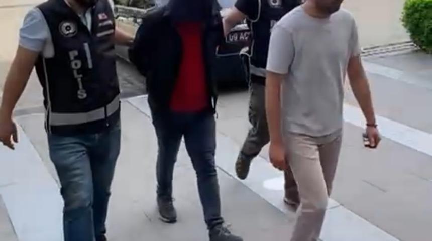 Anne ve oğlunu bıçaklayıp öldürmüştü, adliyeye sevk edildi