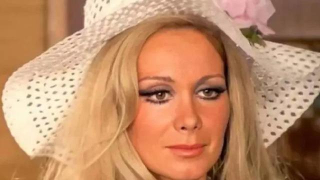 Bir süredir sağlık sorunları yaşayan Yeşilçam'ın usta oyuncusu Filiz Akın MR sonuçlarını bekliyordu! Endişeli bekleyiş deyip açıkladı