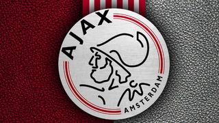 Ajax, bilgi ticareti yaptığı iddiasıyla üst yönetici Kroes'i görevinden uzaklaştırdı