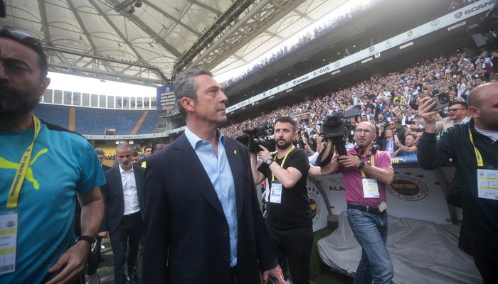 Fenerbahçe'de tarihi kongre! Ali Koç'tan çok sert sözler