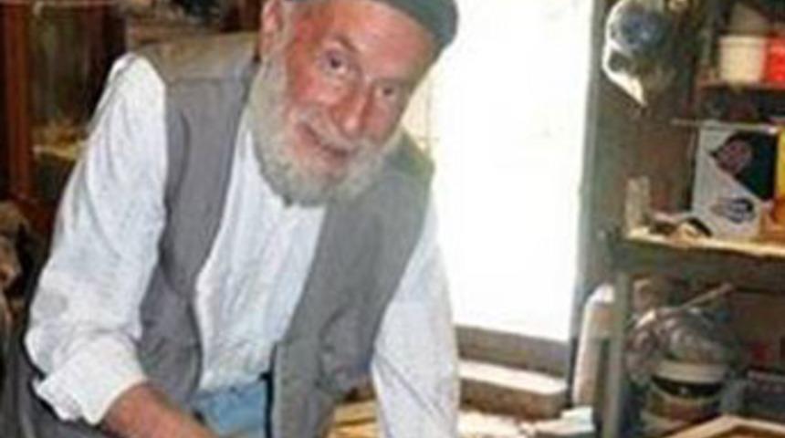 50 yıldır uyumuyor