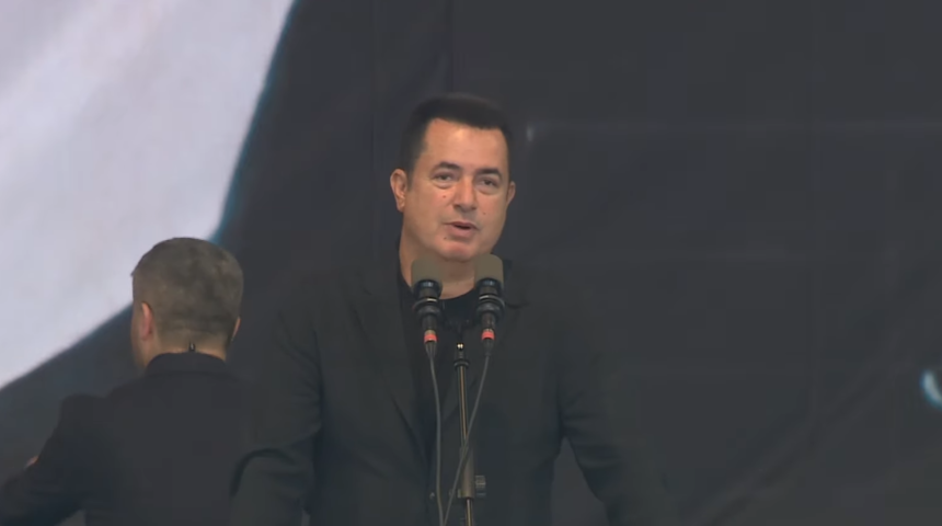 SON DAKİKA: Fenerbahçe'nin tarihi kongresine Acun Ilıcalı damgası! Kürsüye çıktı ve Trabzonspor maçına dair çok konuşulacak açıklamalarda bulundu... "Türk hakemliği bitmiştir"