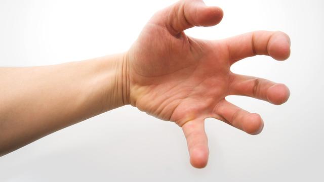 Yabancı el sendromu (Alien Hand Sendromu) nedir, nasıl anlaşılır? Yabancı el sendromu belirtileri ve tedavisi