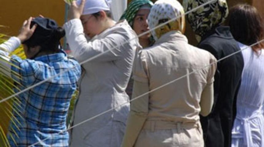 AK Parti kamuda türbandan vazgeçti