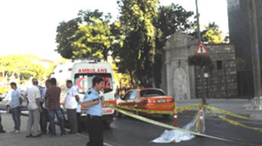 Hali&ccedil; K&ouml;pr&uuml;s&uuml;&rsquo;nde intihar!