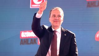 Canlı yayında tek tek anlattı! Yeniden Refah ile o parti birleşebilir... Seçim sonuçları sonrası ilk kez sesli söyledi: Siyasi hayatı bitti