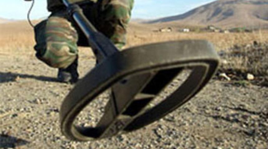 Hakkari-Van karayolunda patlayıcı bulundu