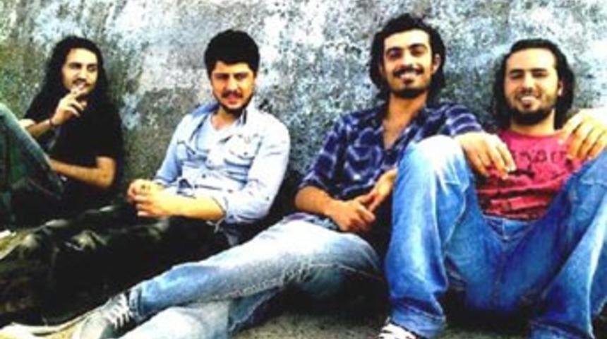 Eşek dutları yedi, &uuml;niversiteli gen&ccedil; &ouml;ld&uuml;!