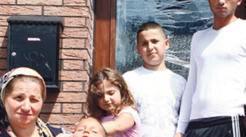 Türk ailenin evi kundaklandı!