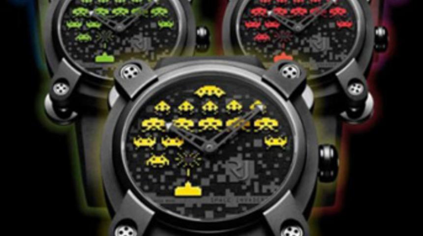 Saat &uuml;reticisi g&ouml;z&uuml;n&uuml; retro oyunlara &ccedil;evirdi!