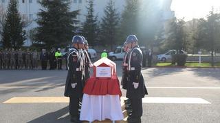 Kayseri'de cezaevi ring aracının devrilmesi sonucu yaralanan astsubay, hastanede şehit oldu