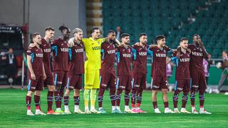 Trabzonspor'dan Konya maçının başında tarihi protesto!
