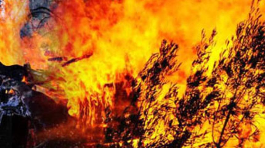 Suriye'deki yangın Yayladağı'na sı&ccedil;radı