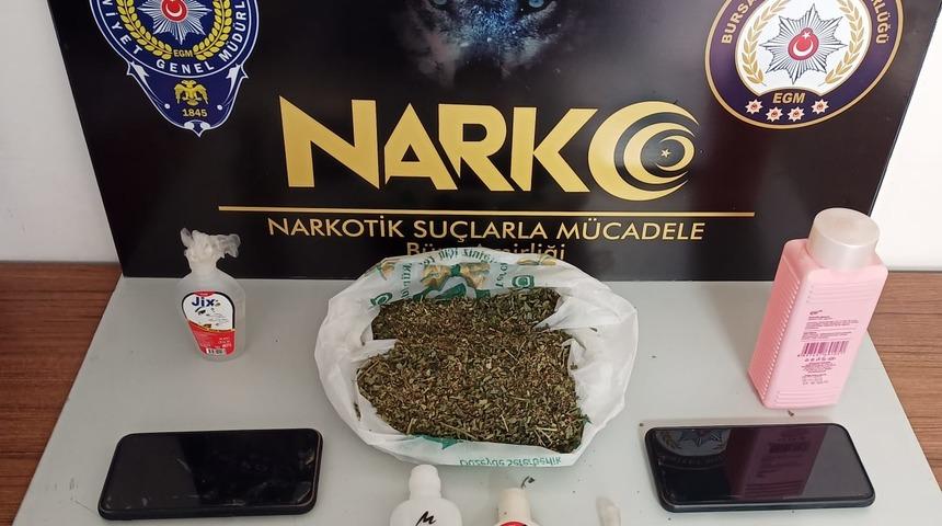 Bursa'da uyuşturucu operasyonlarında yakalanan 64 zanlıdan 10'u tutuklandı