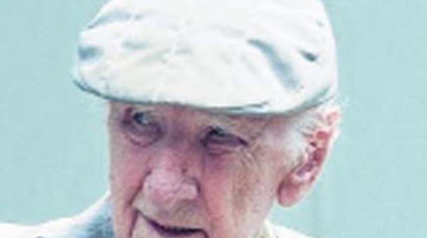 En &ccedil;ok aranan Nazi&rsquo;yi The Sun gazetesi buldu