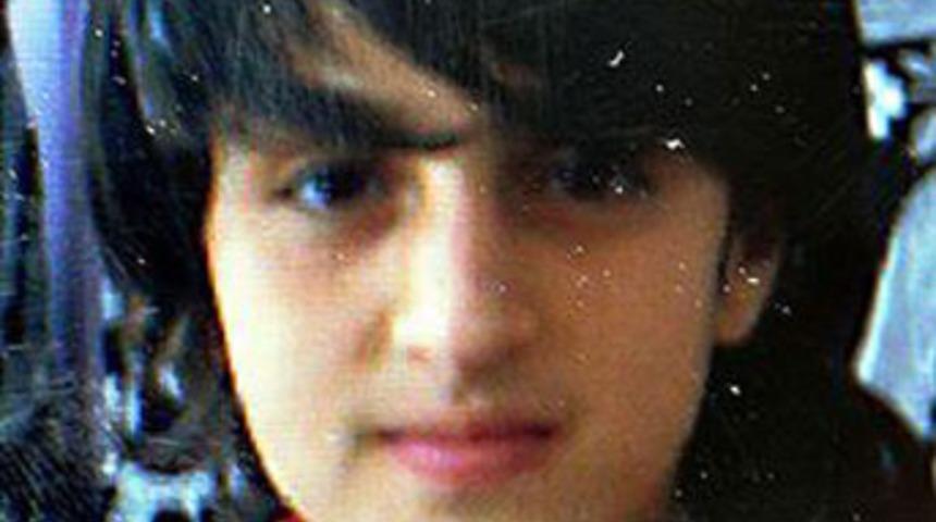 10 yaşındaki &ccedil;ocuk evinin yakınında vuruldu