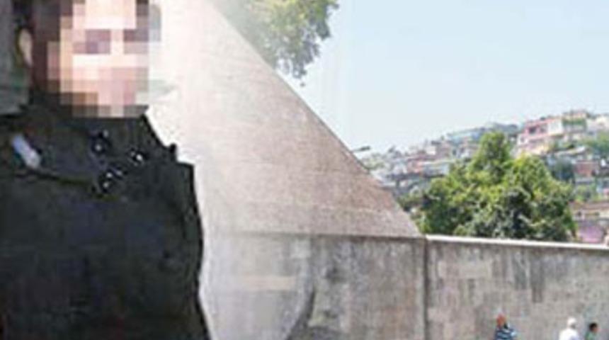 İmamdan gen&ccedil; kıza taciz