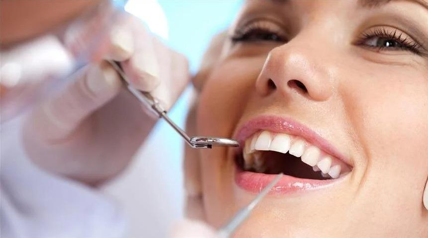 Uzmanlardan enfeksiyonlu diş hakkında önemli uyarı 'Toplumda yanlış bir algı var'