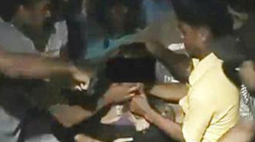 Sokakta taciz Hindistan'ı ayağa kaldırdı!