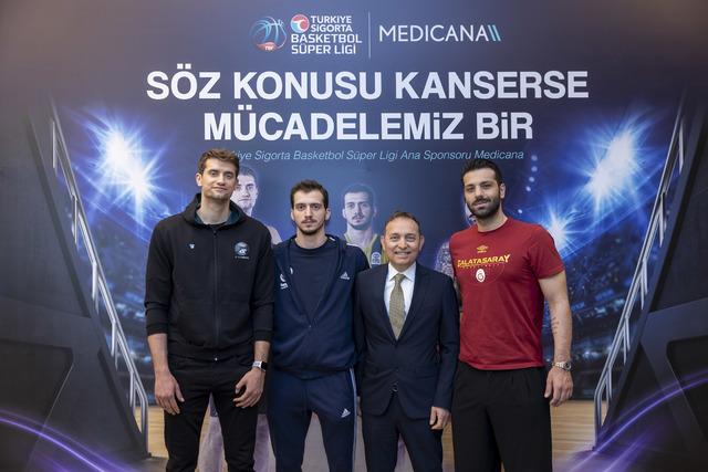 UNLU-BASKETBOLCULARDAN-KANSER-HASTALARIN_35867 (5)