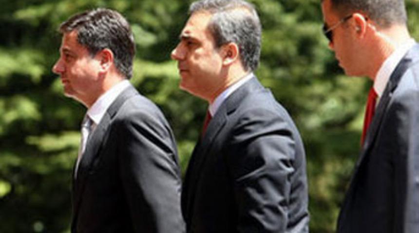 AK Parti Genel Merkezi'nde sürpriz görüşme