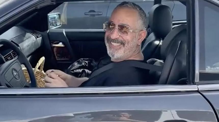 Trafikte Cem Yılmaz'ı görünce... "Araban güzelmiş ne iş yapıyorsun?"