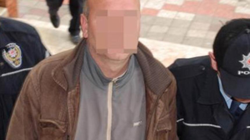 Tacizci &ouml;ğretmene 4 yıl 8 ay hapis!