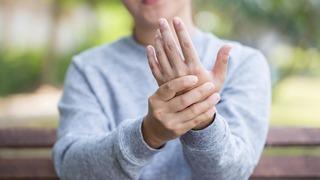 Uzman isimden önemli uyarı! 'El ve ayak uyuşması o hastalığın belirtisi olabilir'