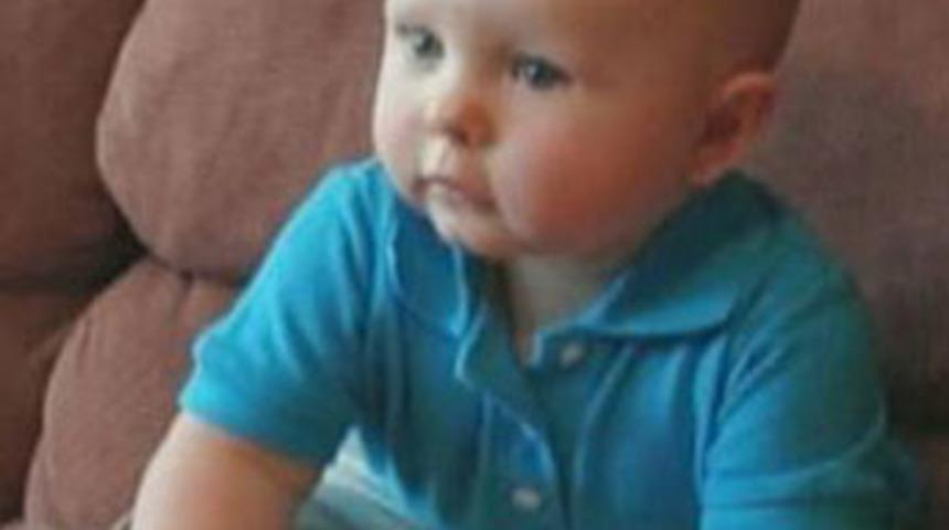 Pitona yem olmaktan babası kurtardı!