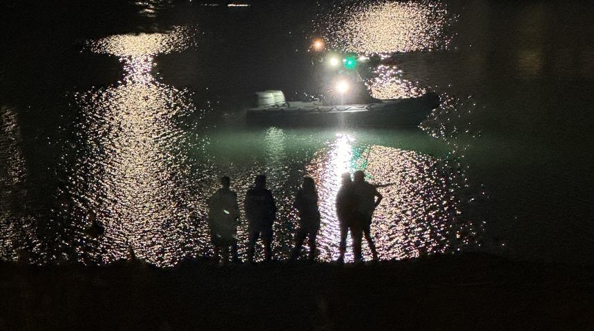 Adana'da baraj gölünde kaybolan kişi için arama çalışması başlatıldı