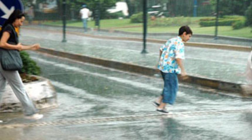 İstanbul'da sağanak yağış bekleniyor!