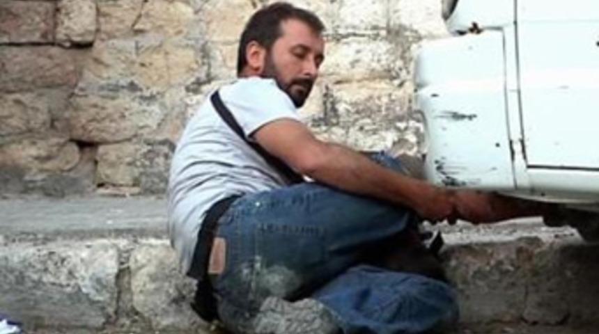 T&uuml;rk muhabir Halep'te b&ouml;yle vuruldu