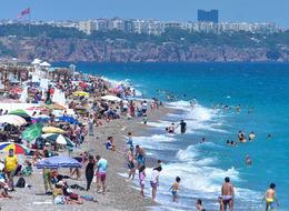 'Bir aile 15 bin TL'ye 5 gün tatil yapabilir' Bayramın gözdesi orası! 300 binden fazla kişi... 'Fiyatların en uygun olduğu dönem'