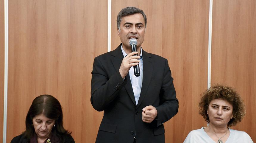 Günler süren gerginlikten sonra Abdullah Zeydan mazbatasını aldı: 'YSK'nın kararı umutları yeşertti'