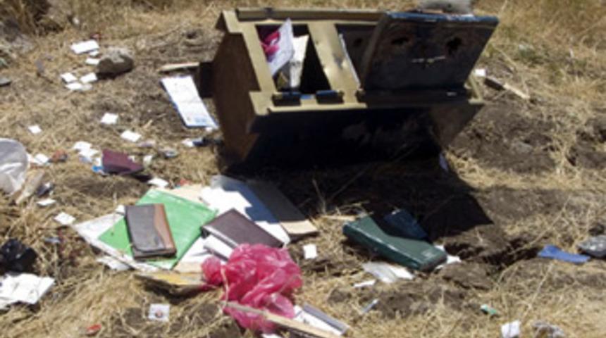 &Ccedil;aldıkları kasadaki altınları g&ouml;remediler