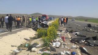 SON DAKİKA | 'Katliam bu katliam' Şanlıurfa'da korkunç kaza! 1'i polis, 4 ölü... Polis memuru bayram tatili için ailesiyle memleketlerine gidiyordu