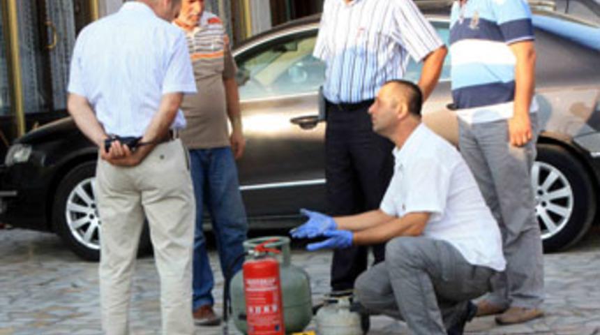 Otele bombalı saldırı