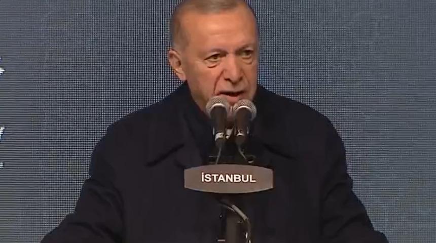 Cumhurbaşkanı Erdoğan'dan İstanbul'daki gece kul&uuml;b&uuml; yangınıyla ilgili a&ccedil;ıklama: "Bu binaya imar ruhsatını veren kim?"