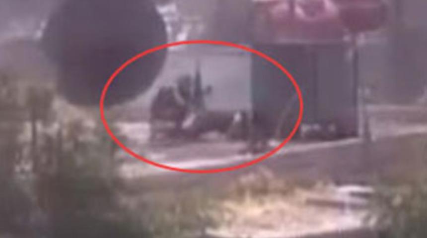 Muhaliflere &ouml;l&uuml;m yağdırdılar