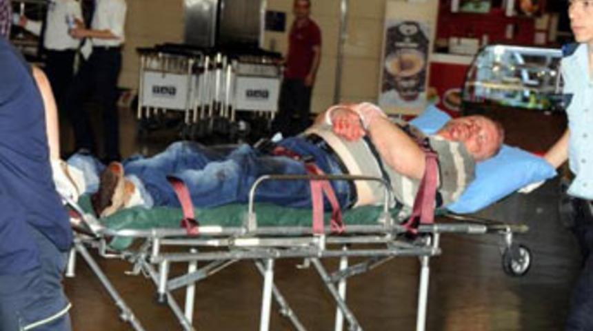 Atat&uuml;rk Havalimanı tuvaletinde intihar şoku!