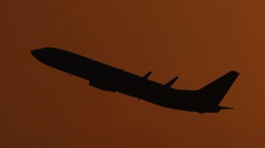 Ezan okunurken uçak kalkmayacak