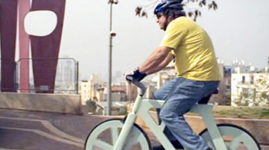 En &ccedil;evreci bisiklet!