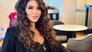 Eyüpsultan'a giden Ebru Polat başörtülü pozlarını paylaştı! Dua ettim