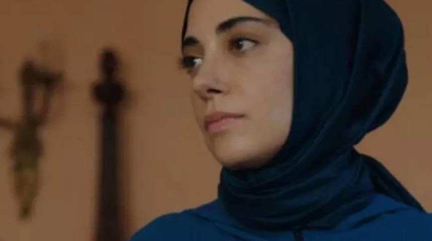 Kızılcık Şerbeti'nin Nursema'sı Ceren Karakoç son pozlarıyla sosyal medyayı salladı! "Aman Pembe görmesin"