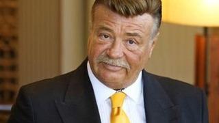 Nuri Alço apar topar hastaneye kaldırıldı! Nuri Alço'nun eşi açıkladı: Beynine pıhtı atması sonucu...