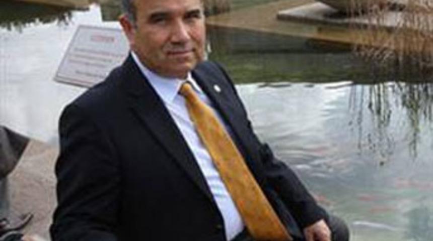 "Zorunlu askerlik bir an evvel kalkmalı"